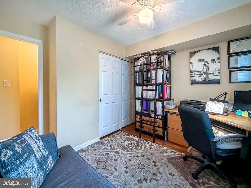 4016 Barry Court photo 32