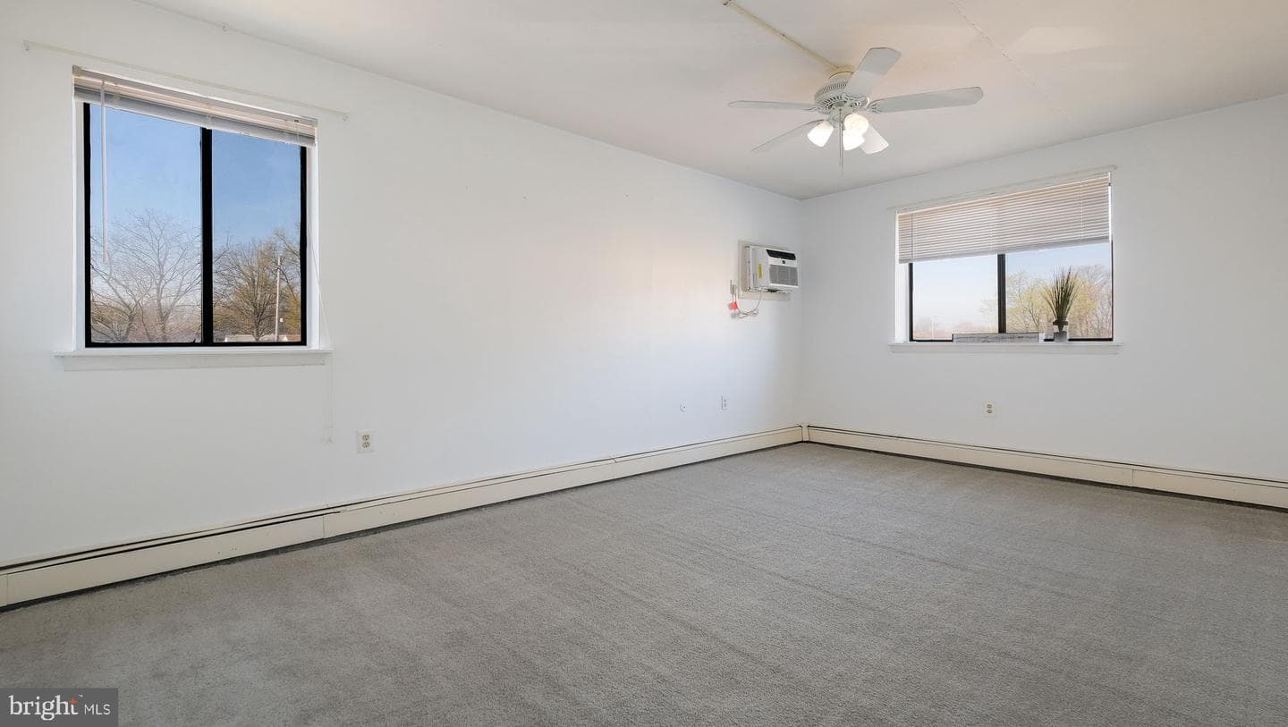 1575 W Street Road #537 photo 20