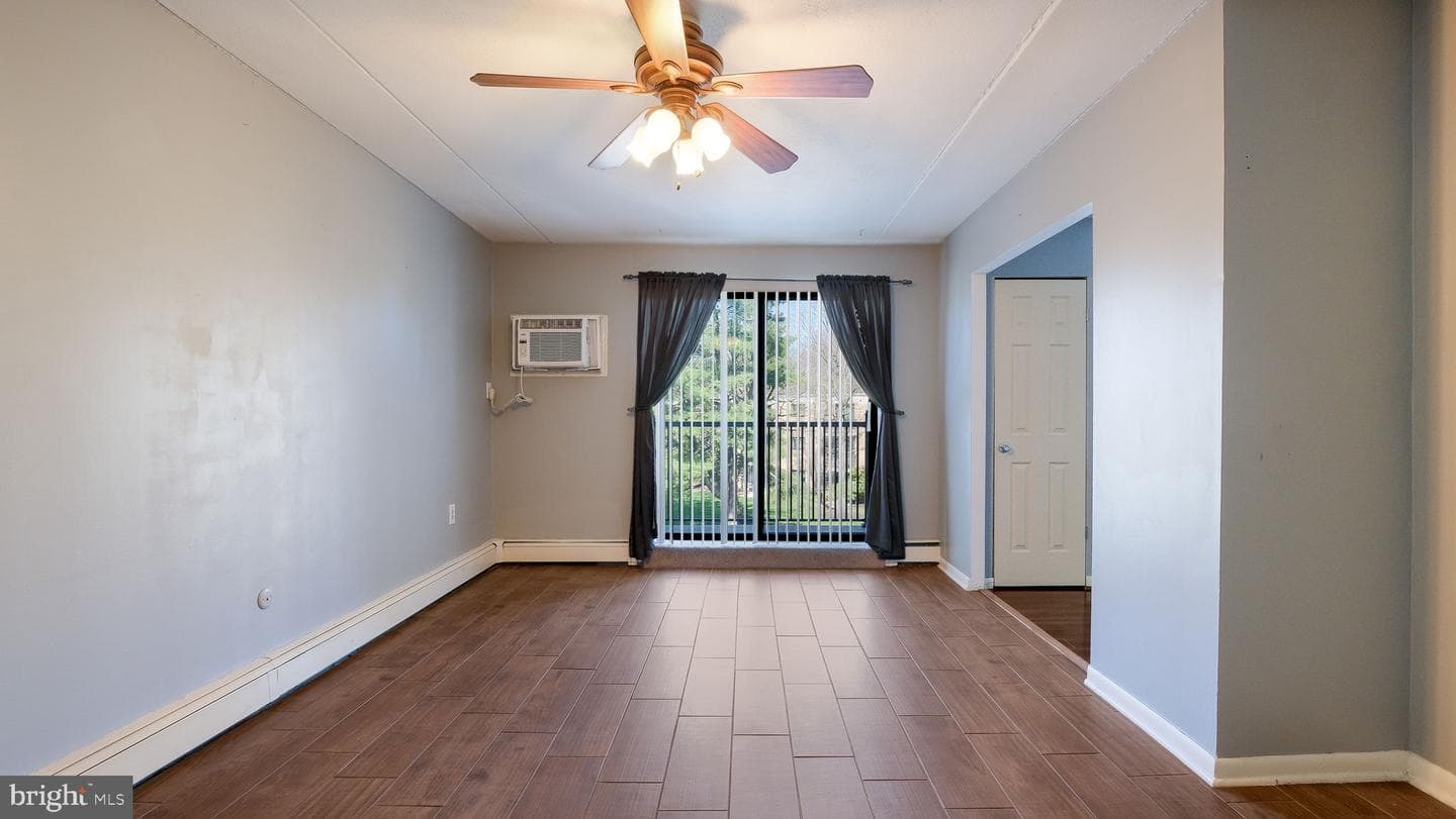 1575 W Street Road #537 photo 9