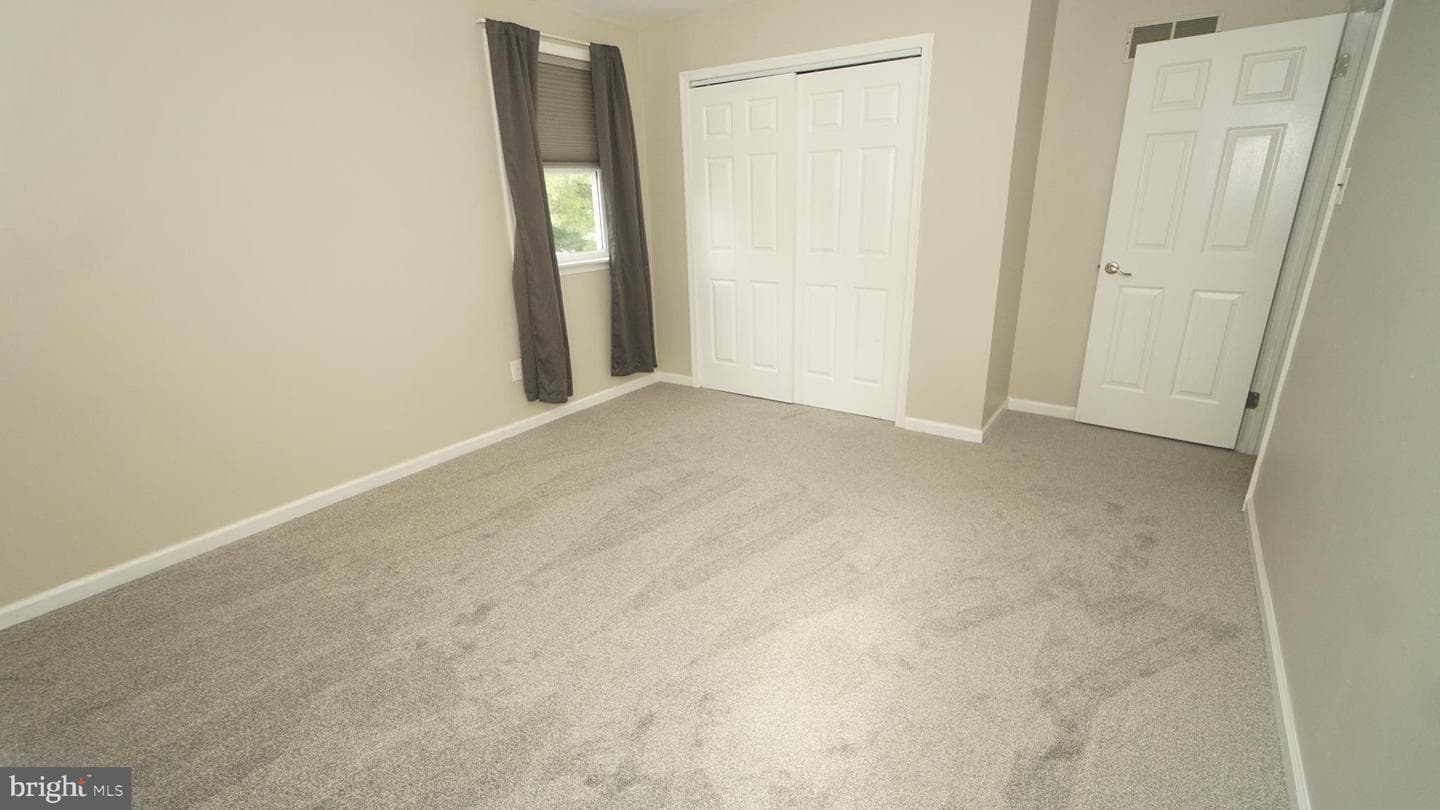215 Durham Court photo 21