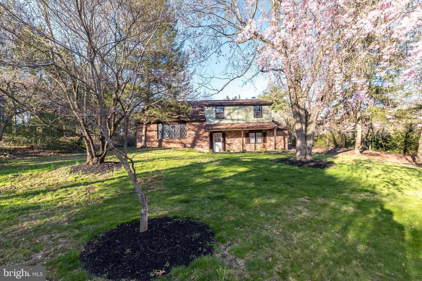 1631 Keystone Drive photo 3