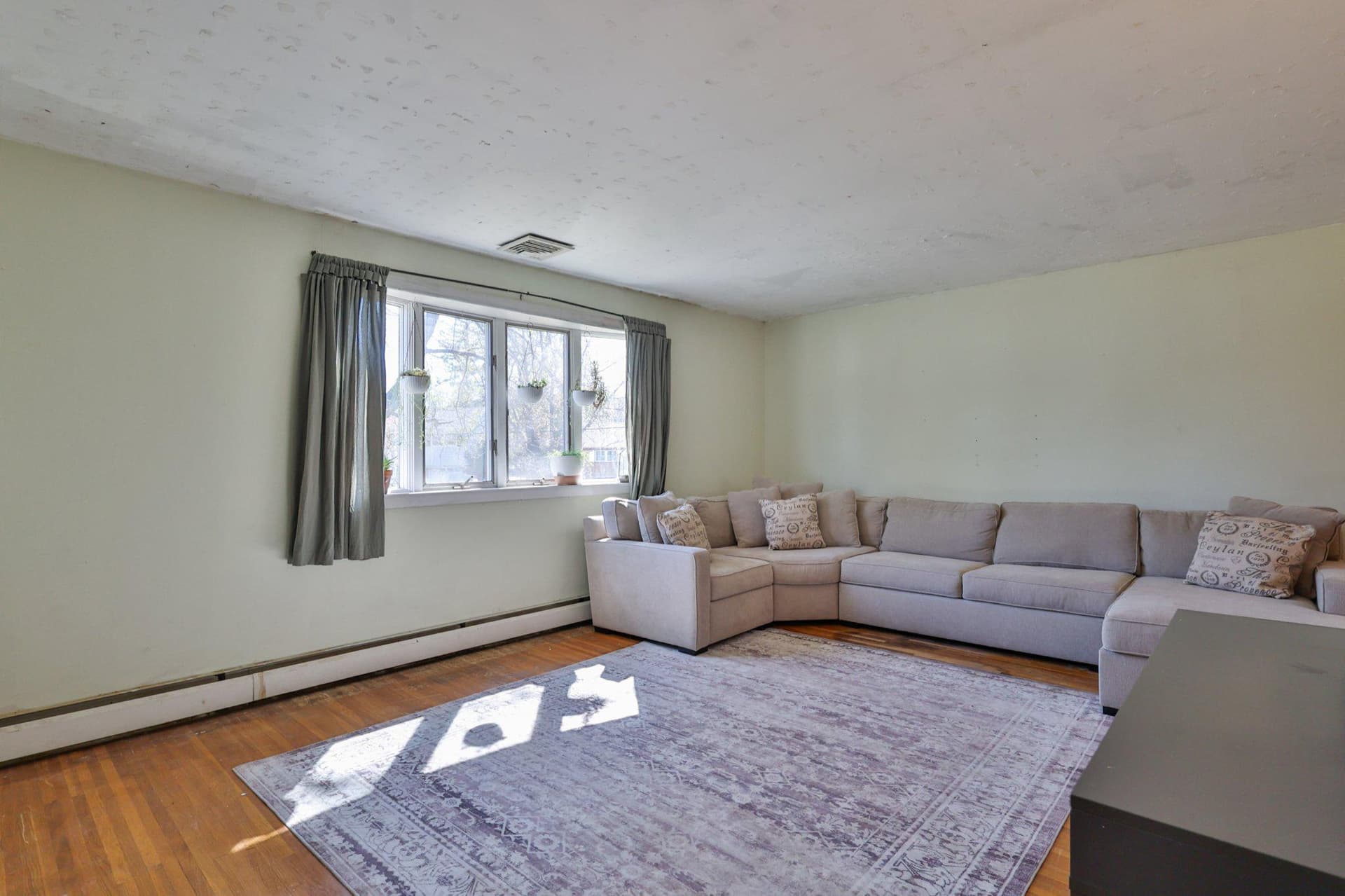 212 Lea Lane photo 11