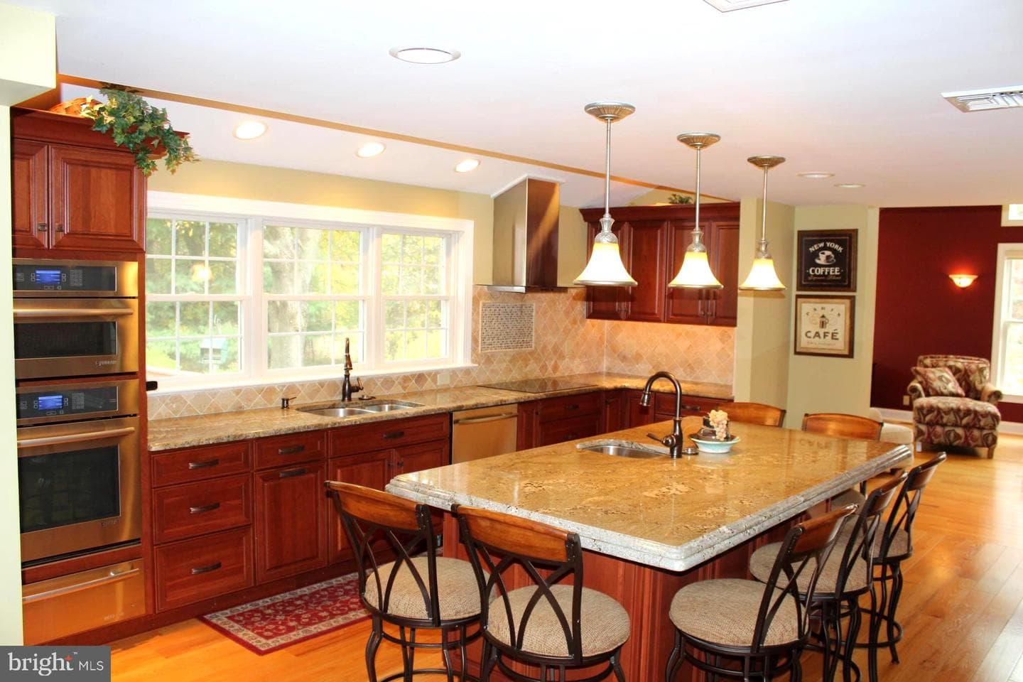 6 Tiffany Drive photo 28