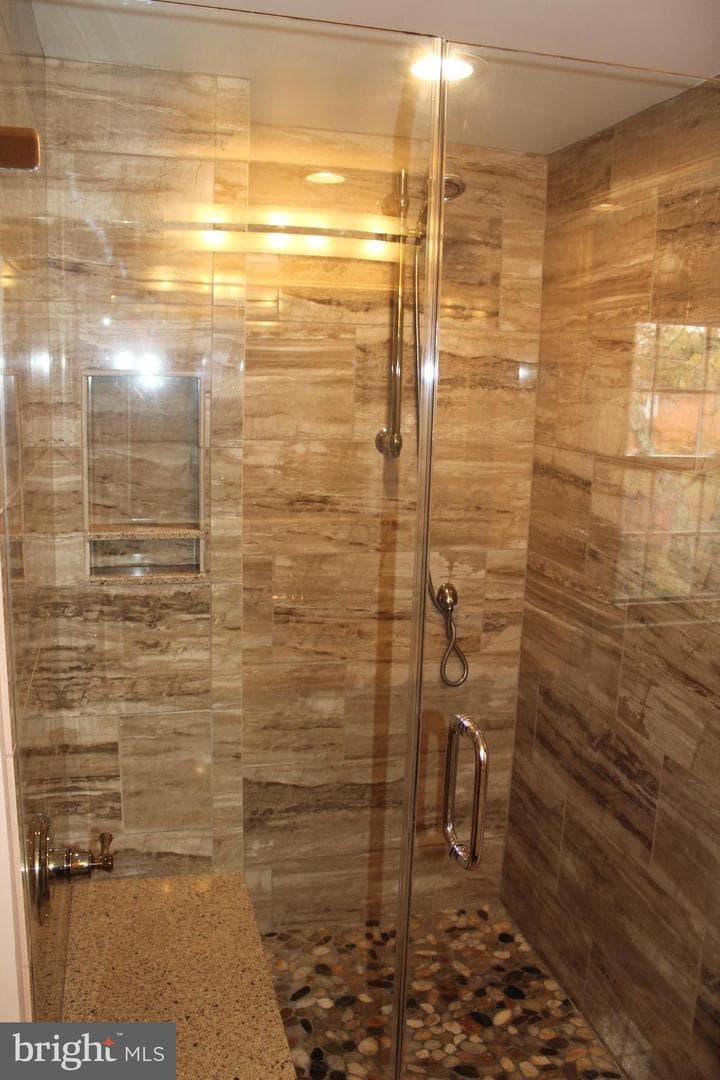 6 Tiffany Drive photo 62