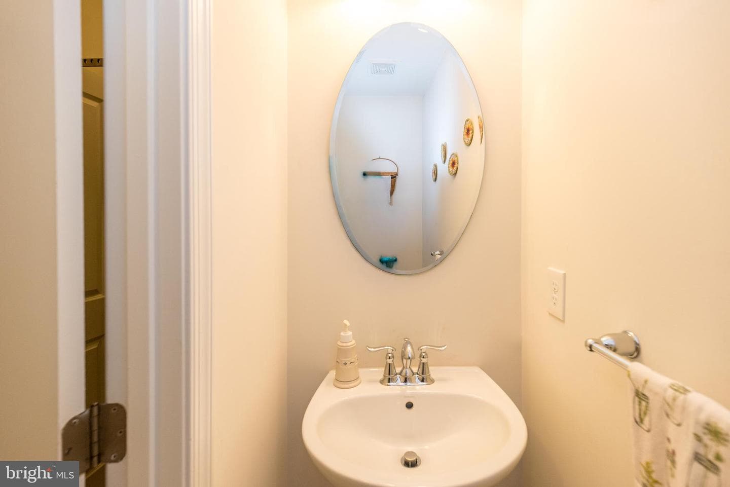 1127 Arbour Lane photo 6