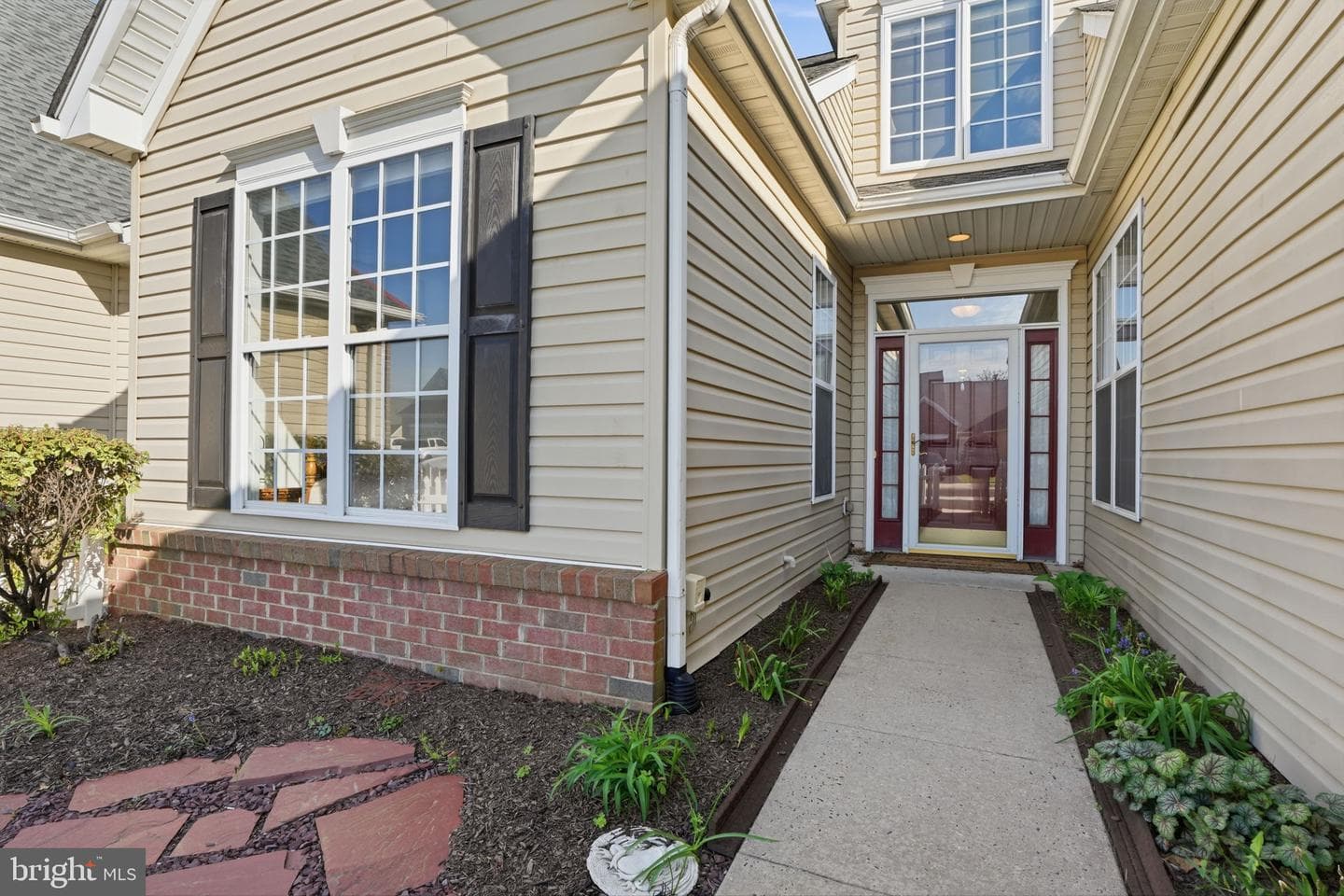 122 Devonshire Way photo 3