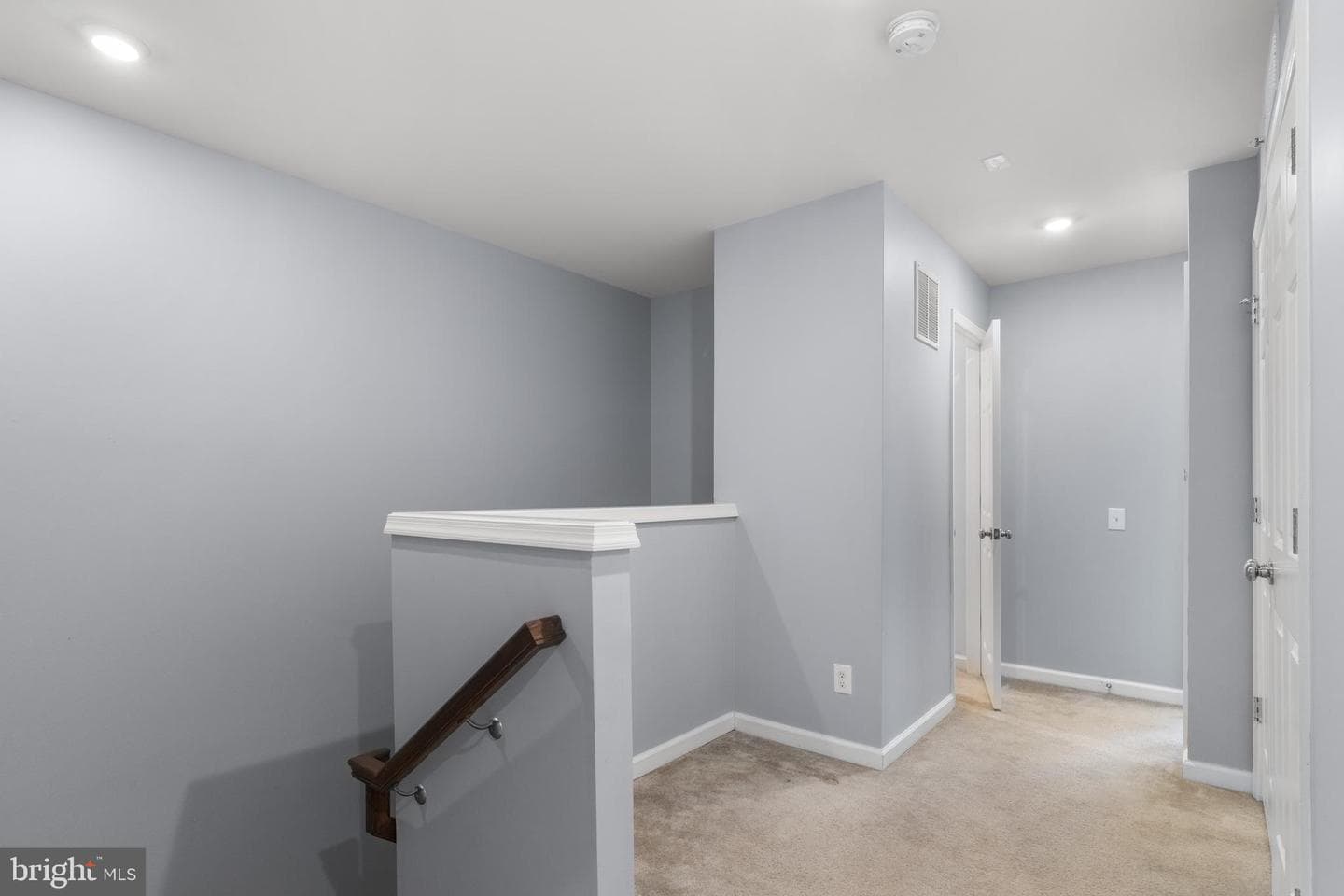 494 Rowan Street photo 30