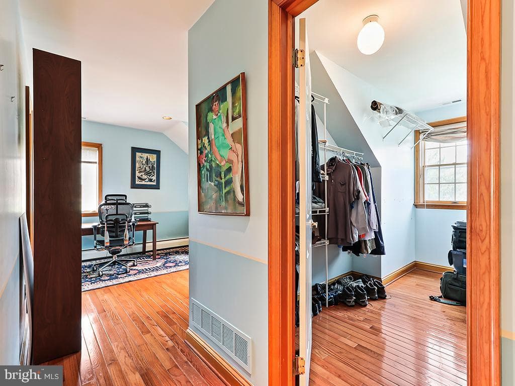 375 Sentinel Avenue photo 49