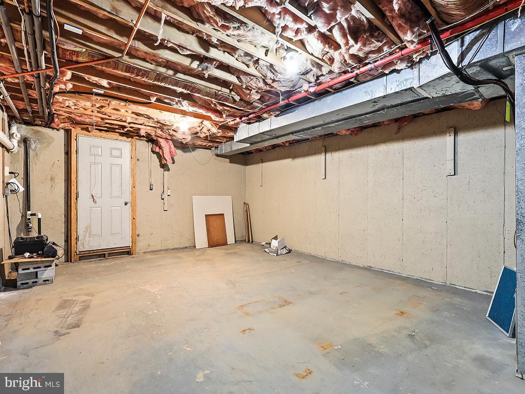 375 Sentinel Avenue photo 63