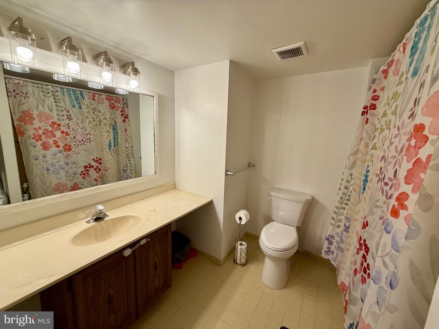 15 Oakridge Drive photo 14
