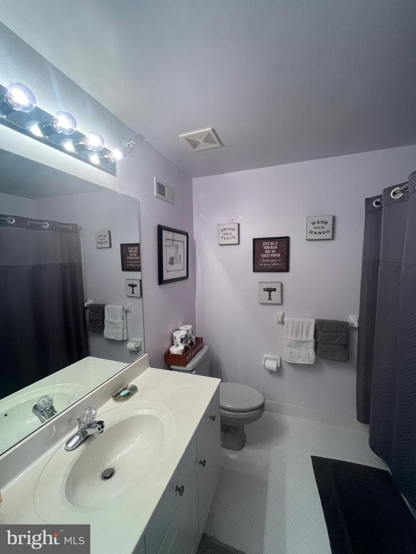 304 Julian Drive E photo 23