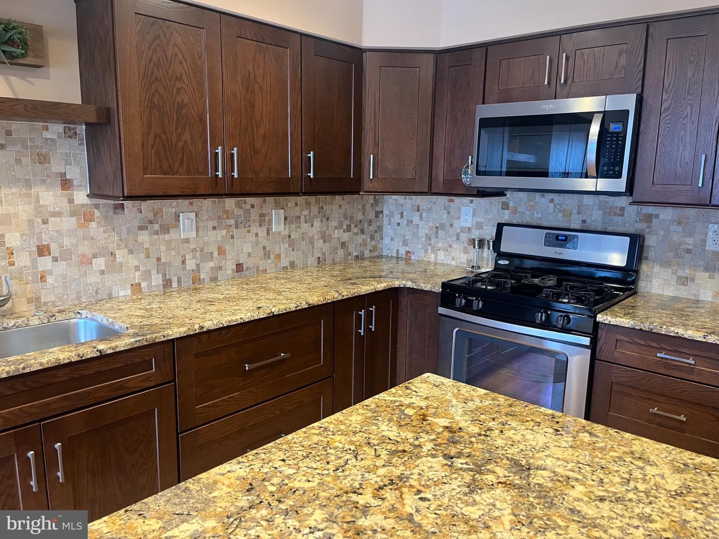 304 Julian Drive E photo 6