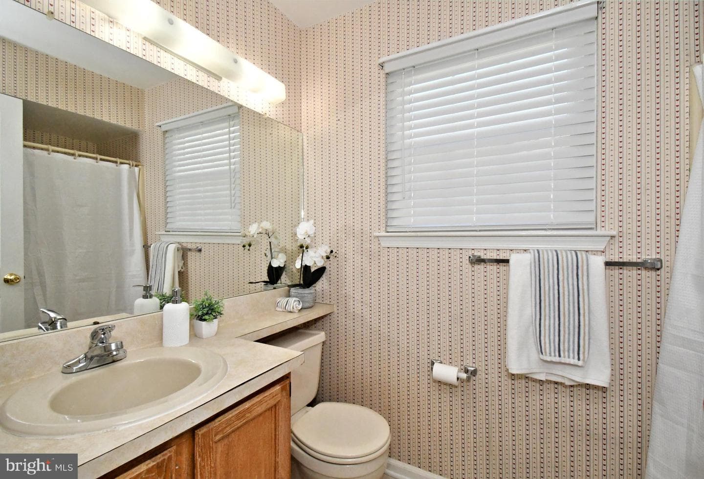 57 Ardsley Court photo 18