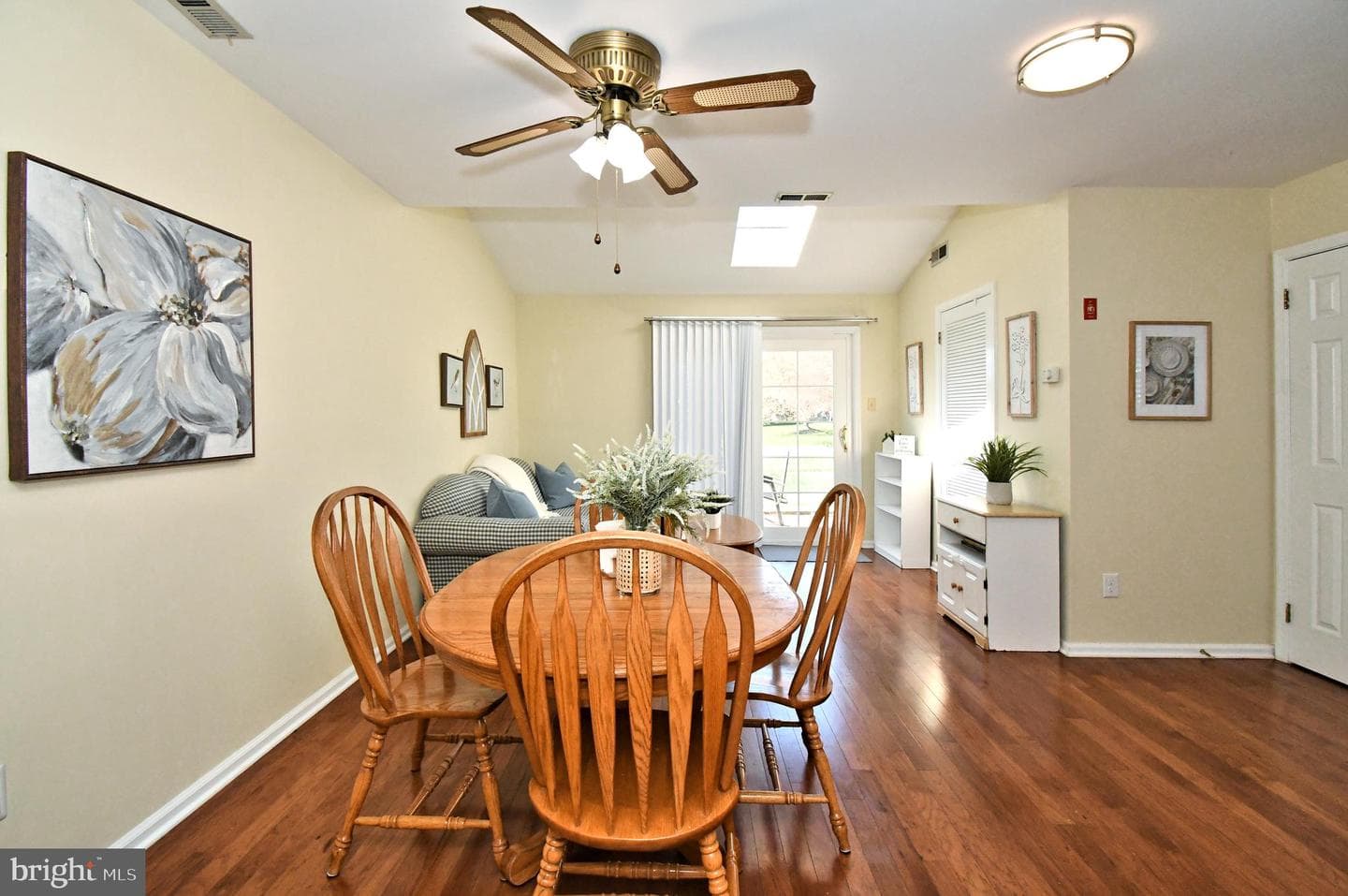 57 Ardsley Court photo 7