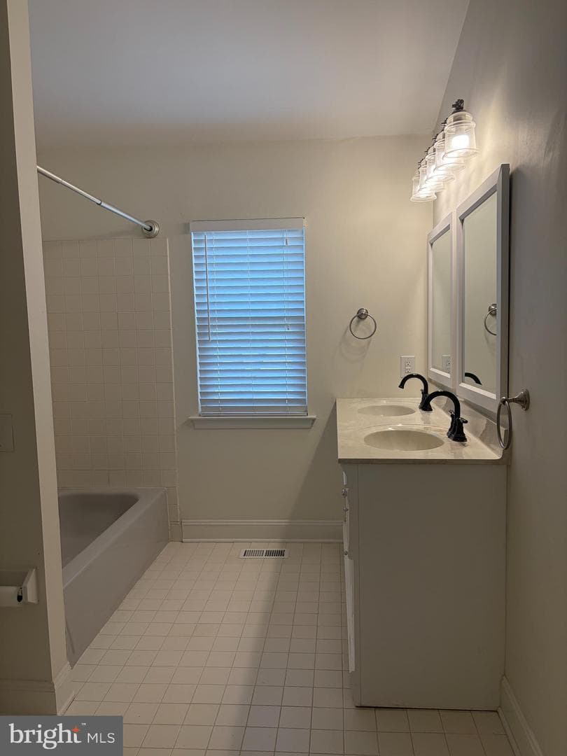 433 Trumbull Court photo 29