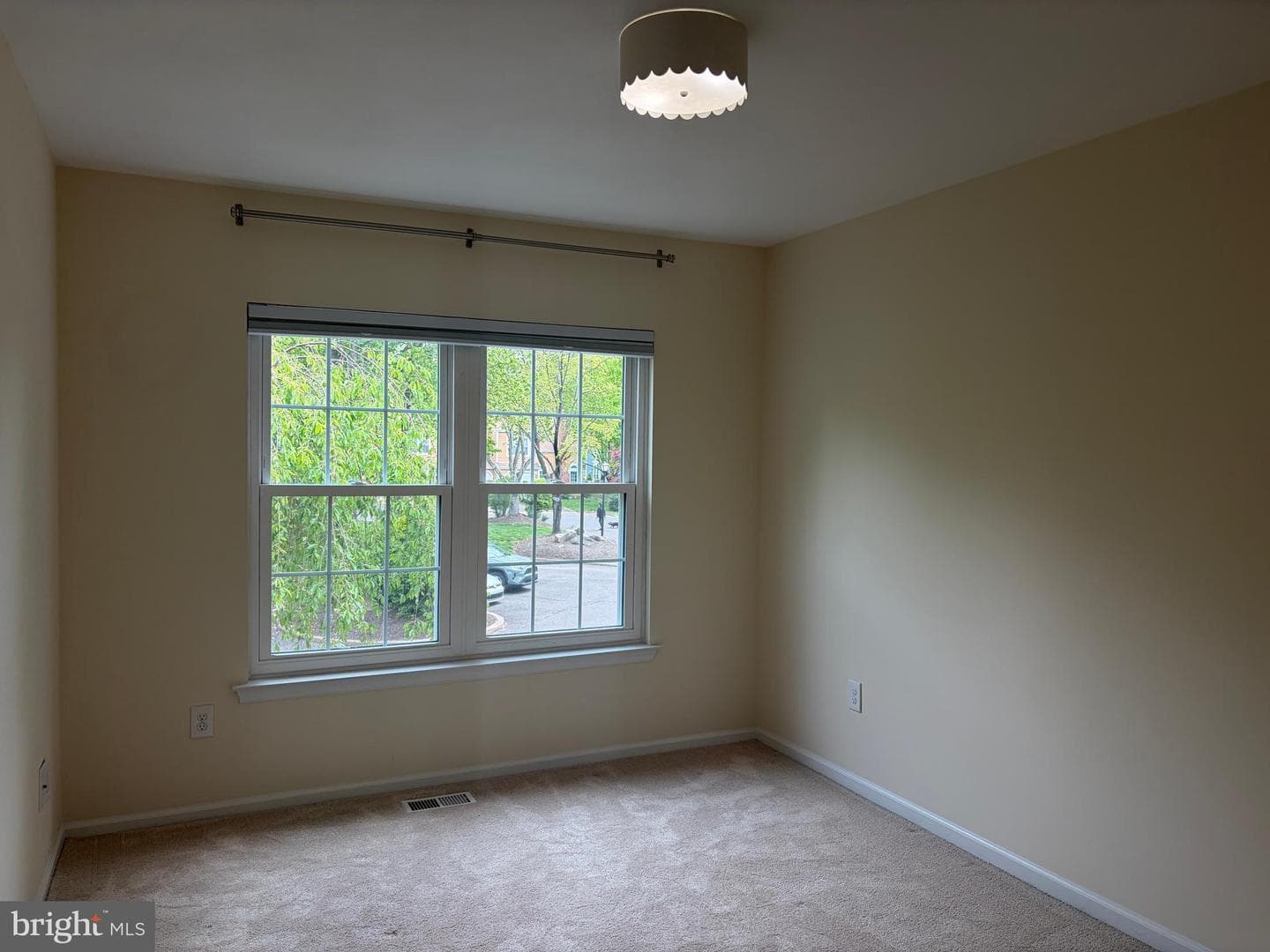 433 Trumbull Court photo 31