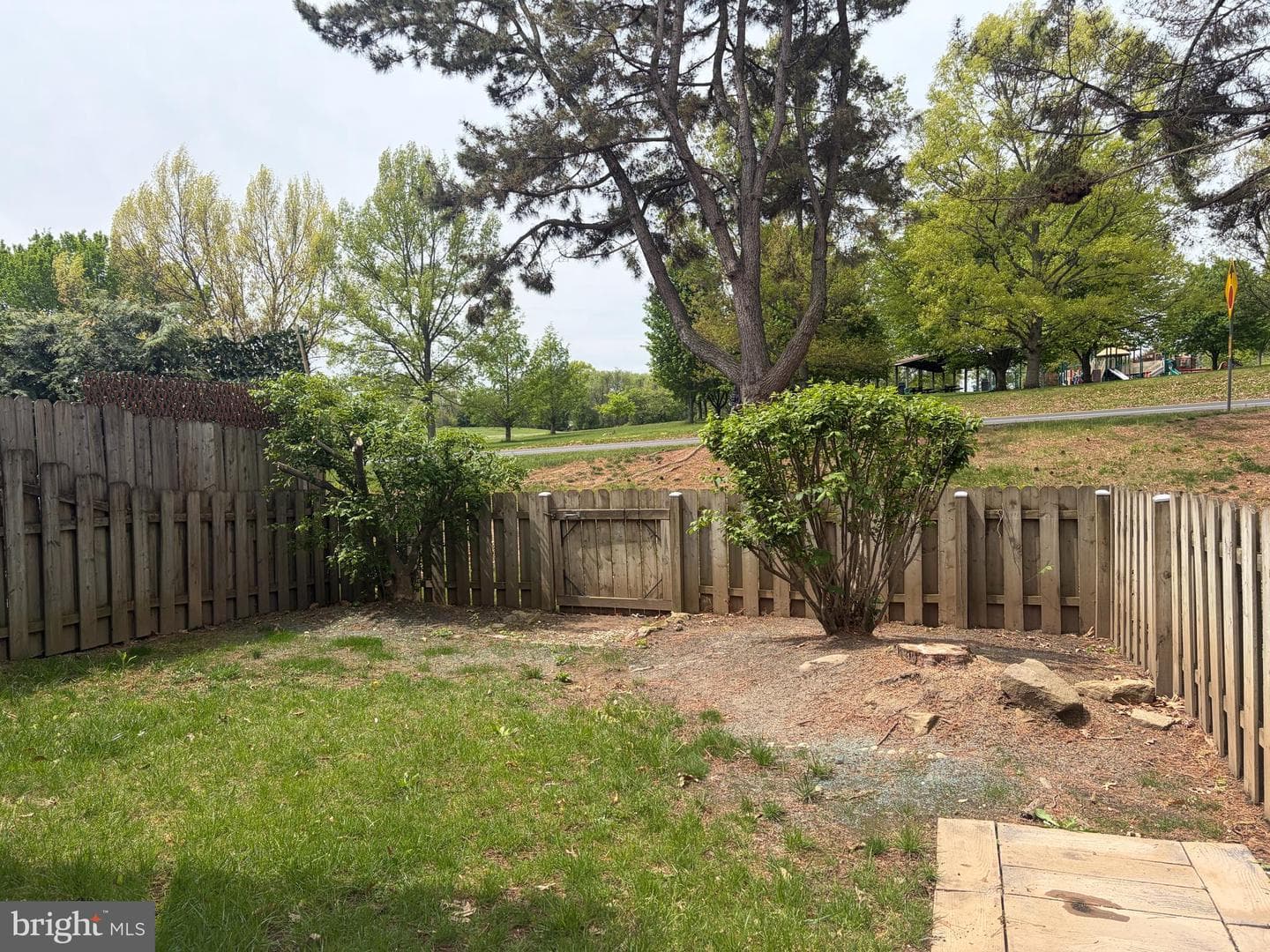 433 Trumbull Court photo 38