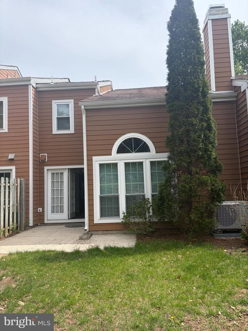 433 Trumbull Court photo 39