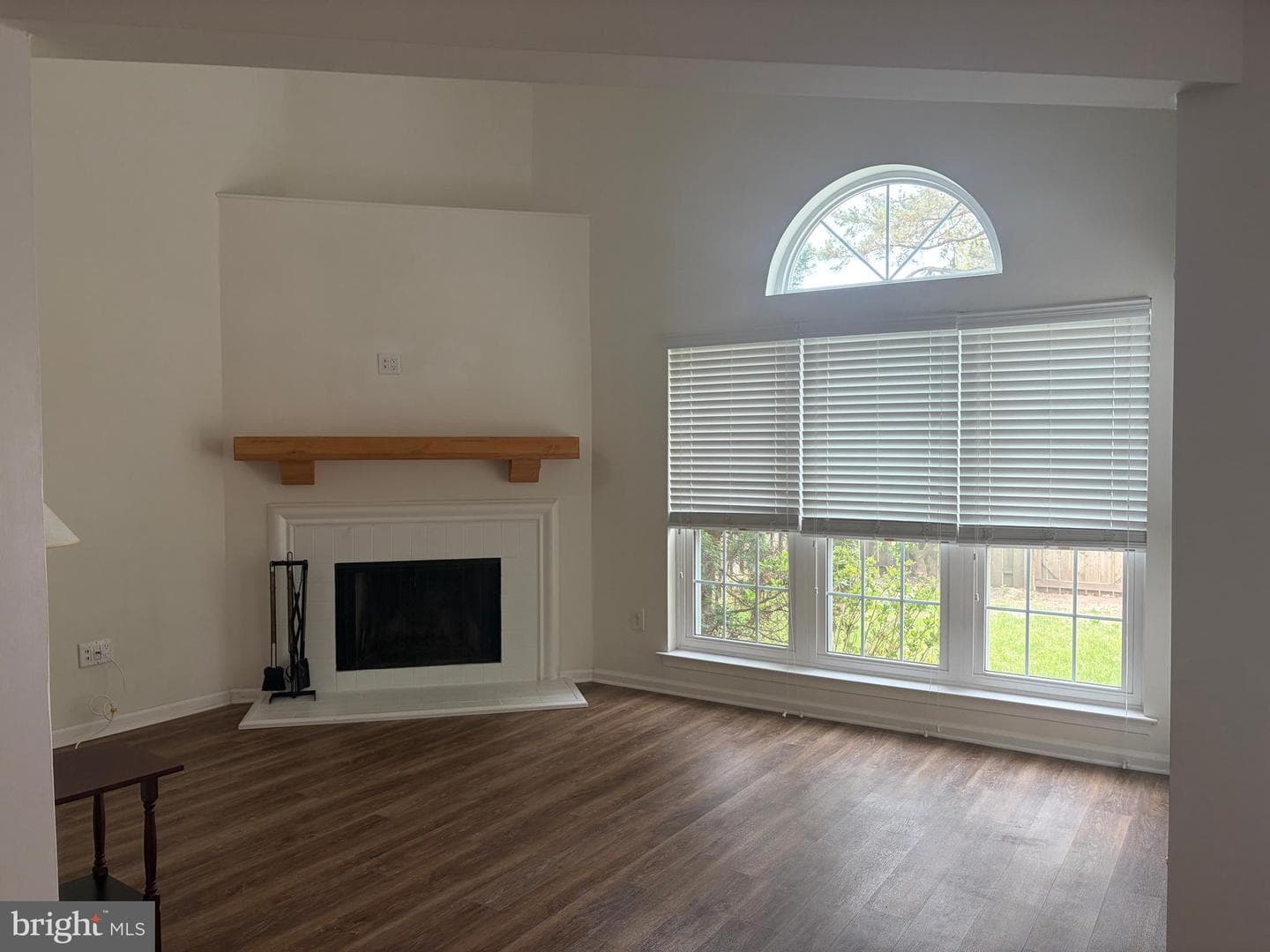433 Trumbull Court photo 8