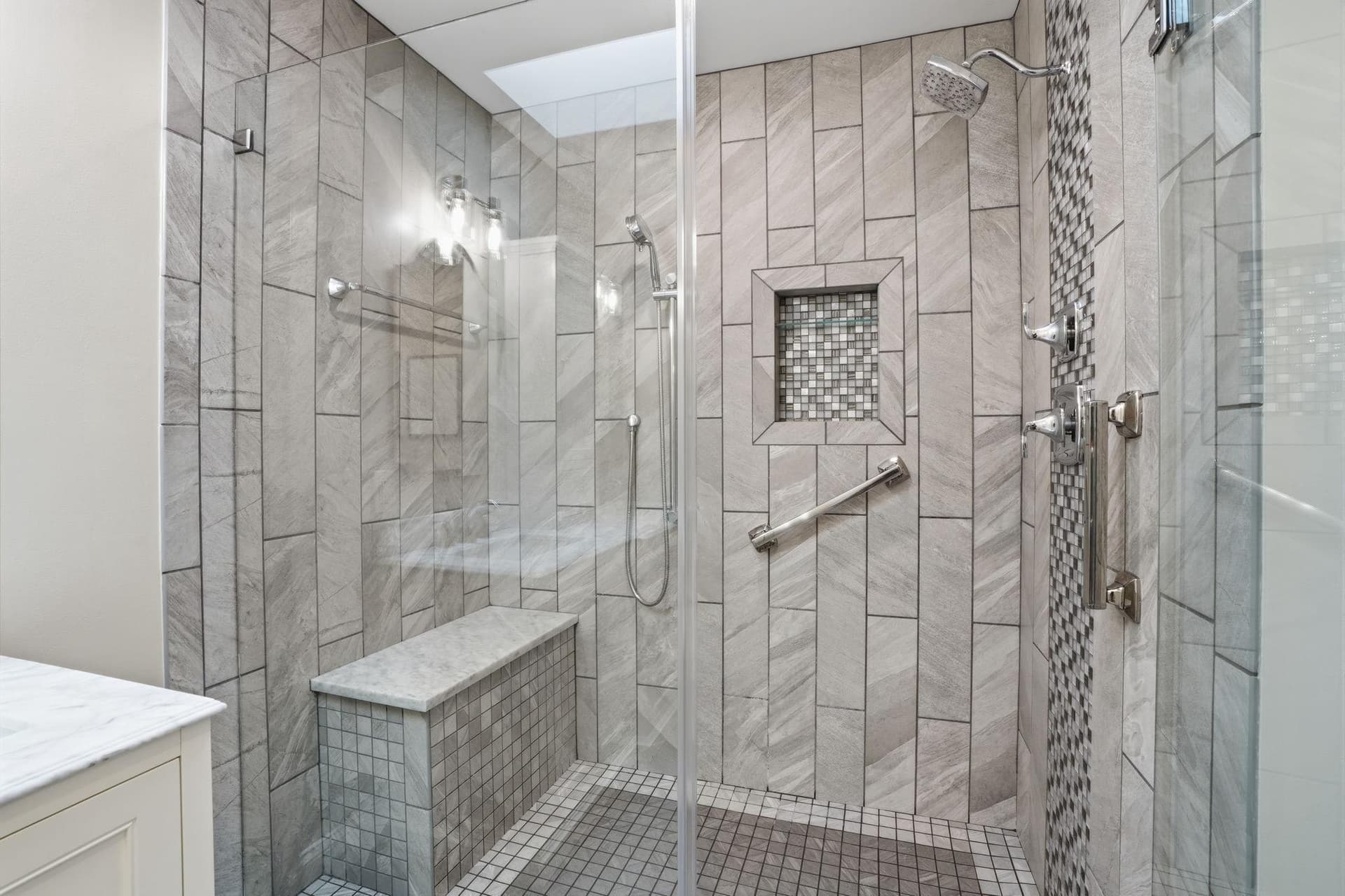 2406 Lynbrooke Drive photo 22