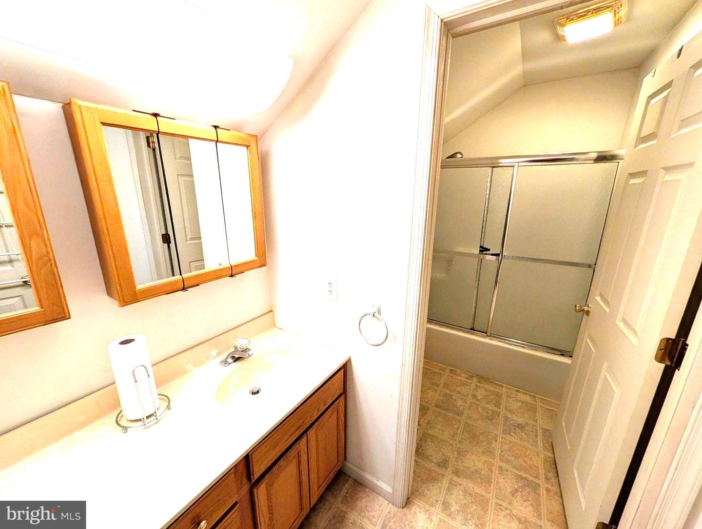304 W Spruce Street photo 10