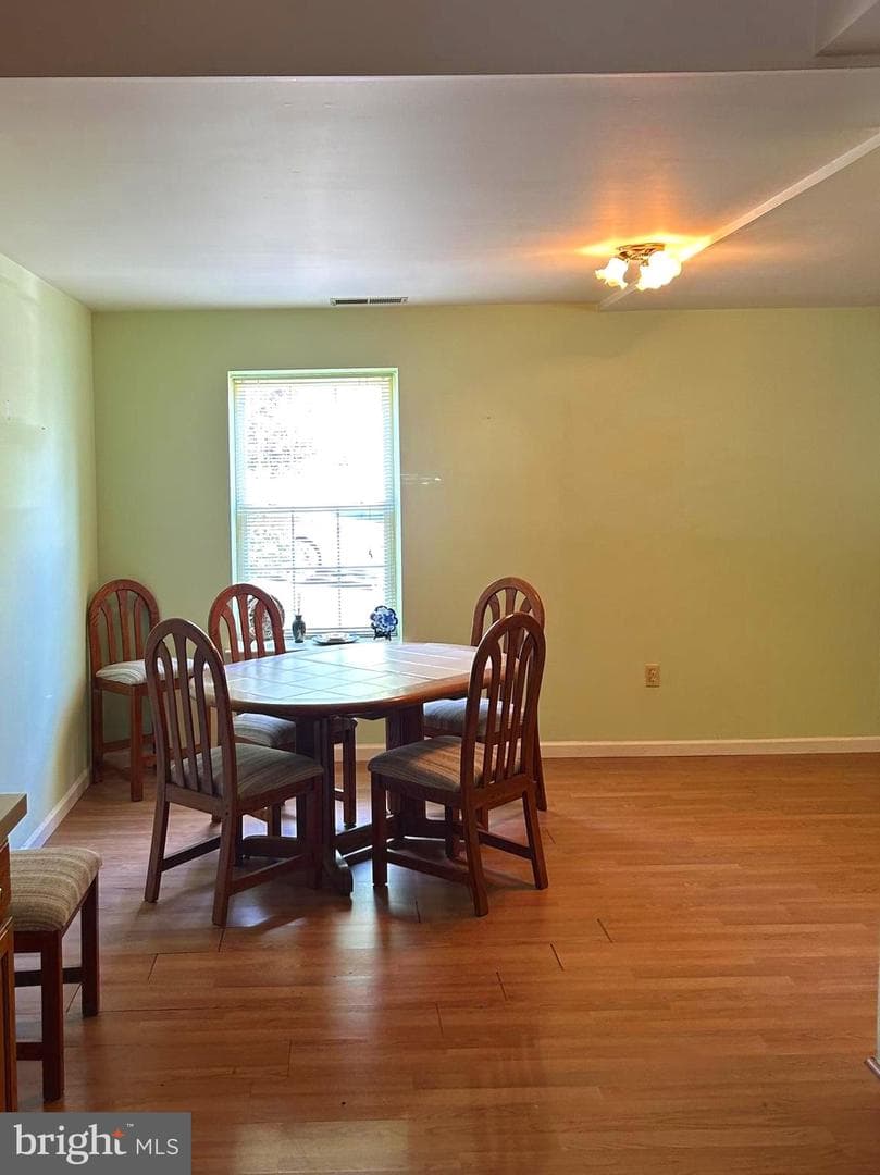304 W Spruce Street photo 5