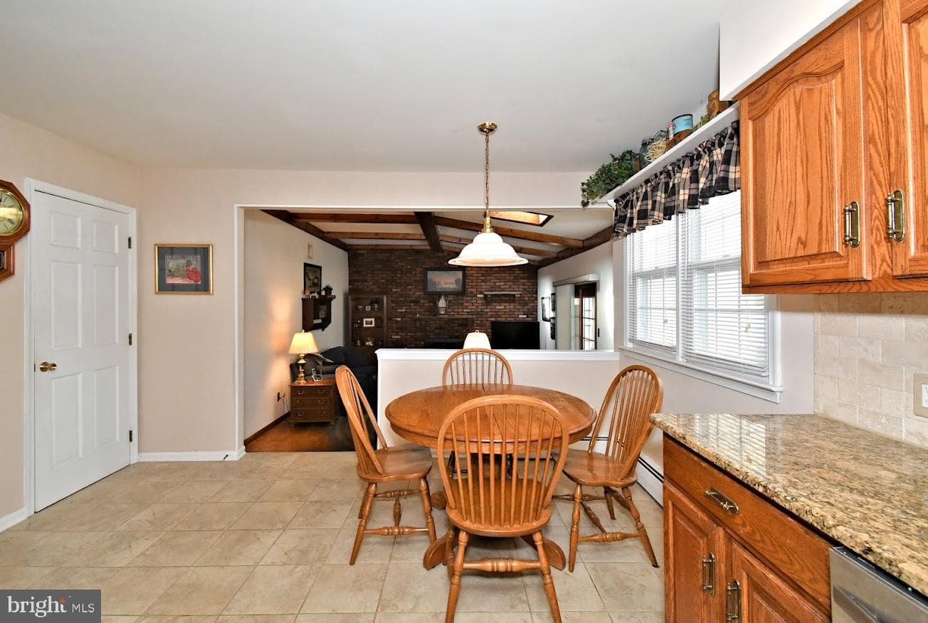 31 Farber Drive photo 6