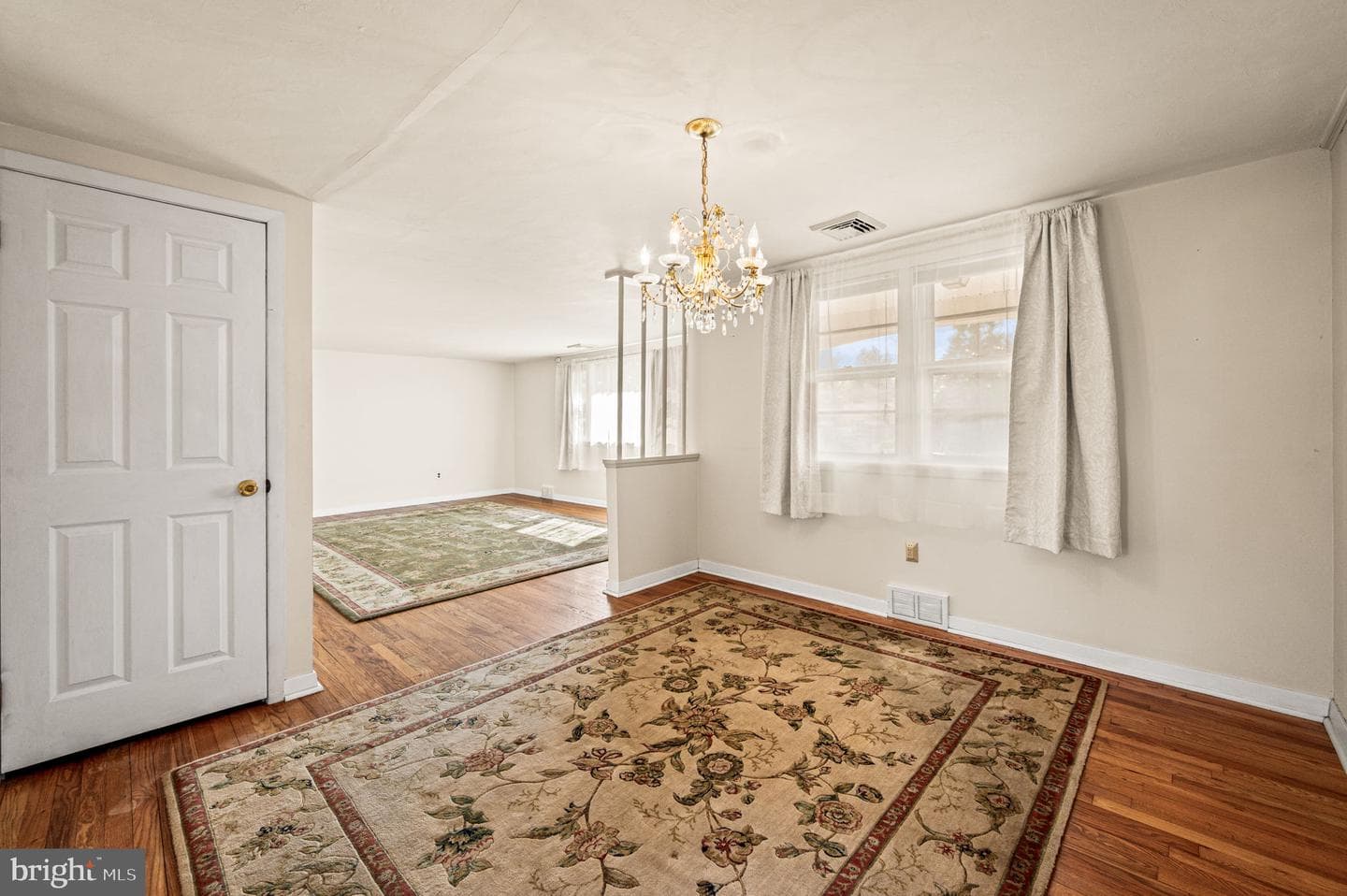 4938 Sunrise Avenue photo 8