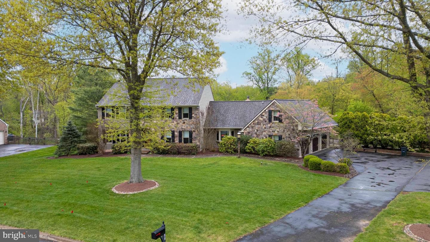 167 Matthew Circle photo 58