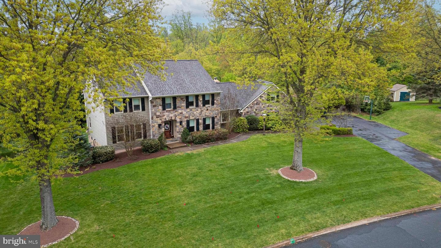 167 Matthew Circle photo 6