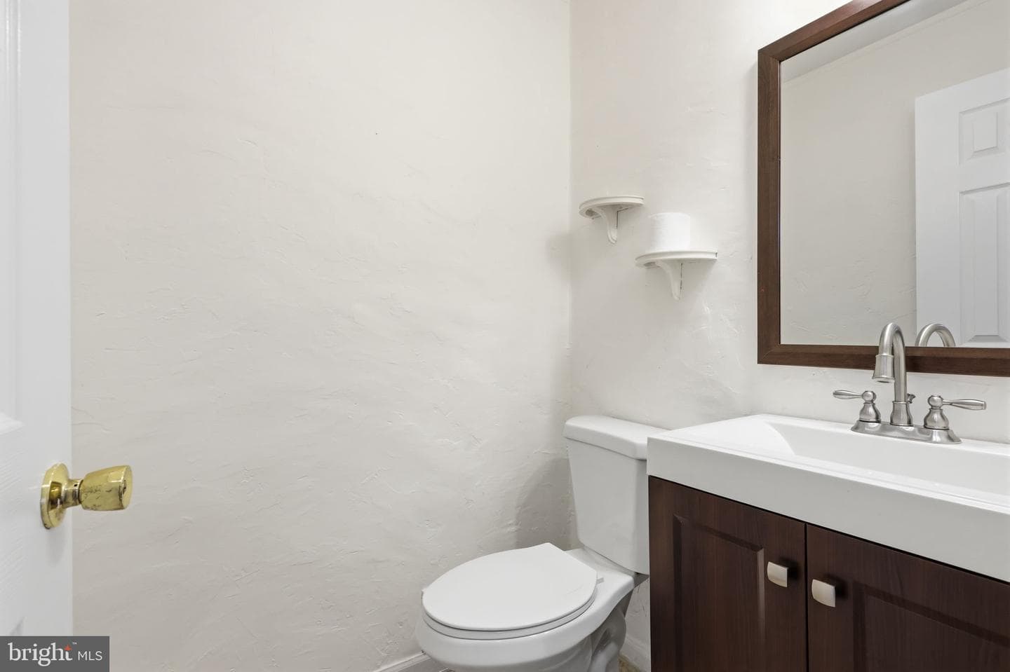 5155 Euston Court photo 6