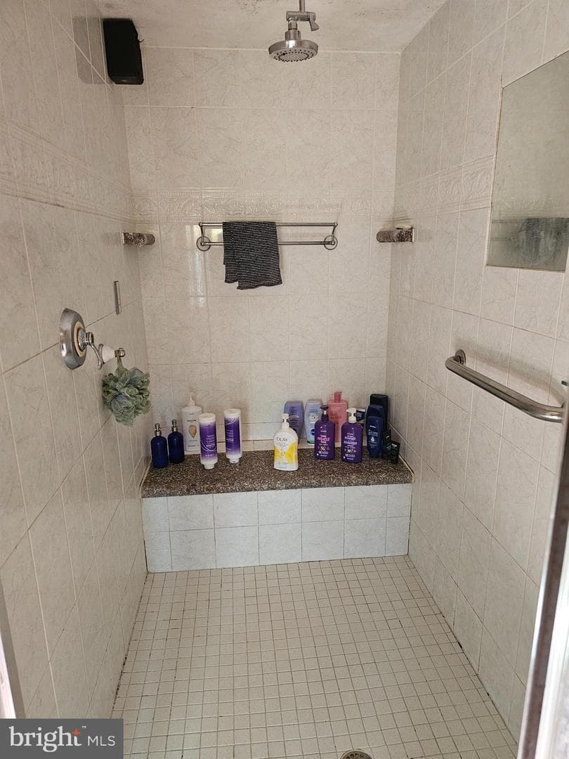 176 Kenton photo 10
