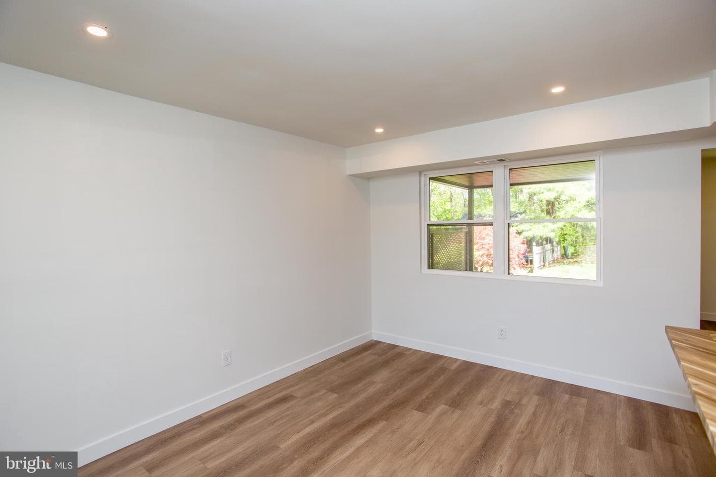 6536 Timothy Court photo 8