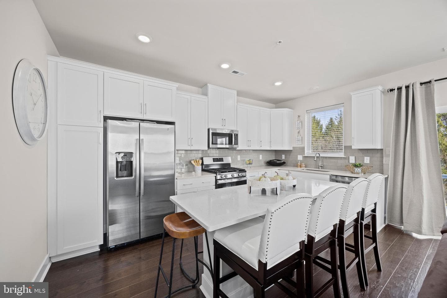 4830 Franklin Circle photo 9