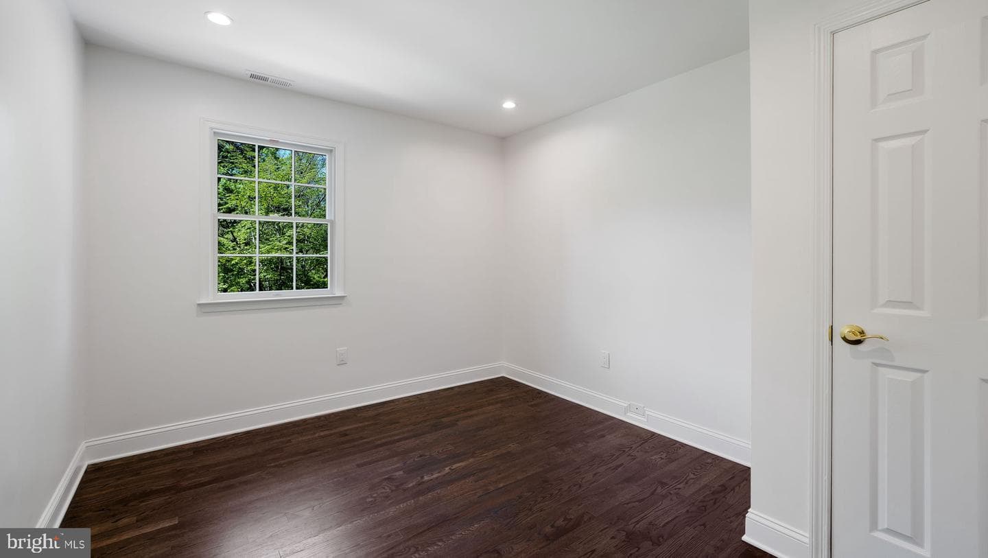 3775 Buckingham Drive photo 30