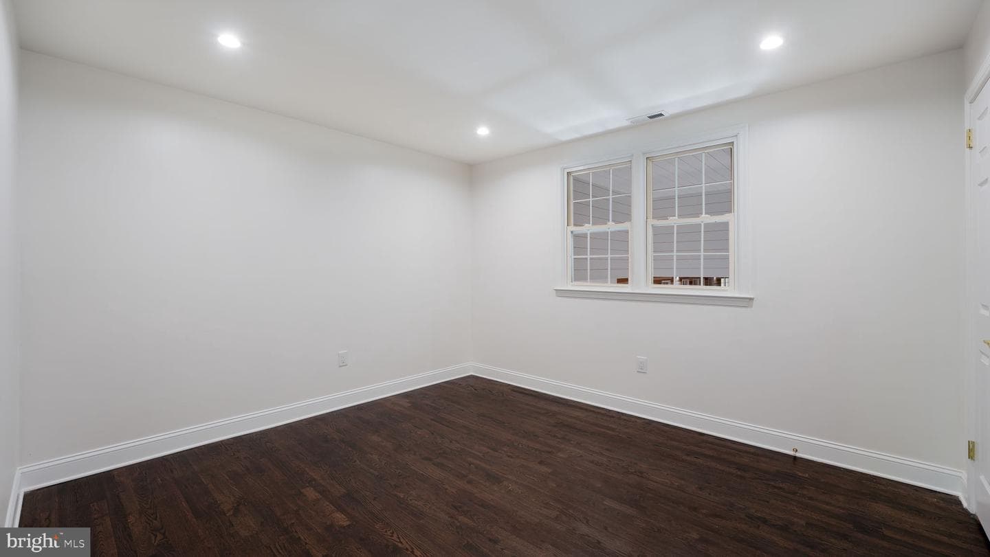 3775 Buckingham Drive photo 31