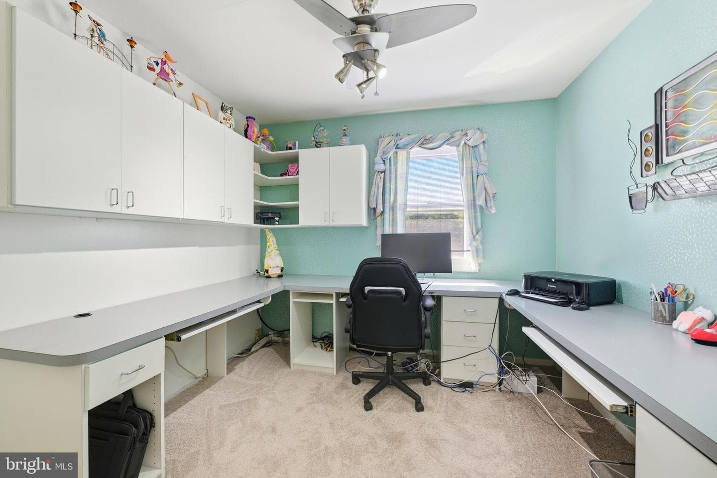 1265 Barclay Crescent photo 18