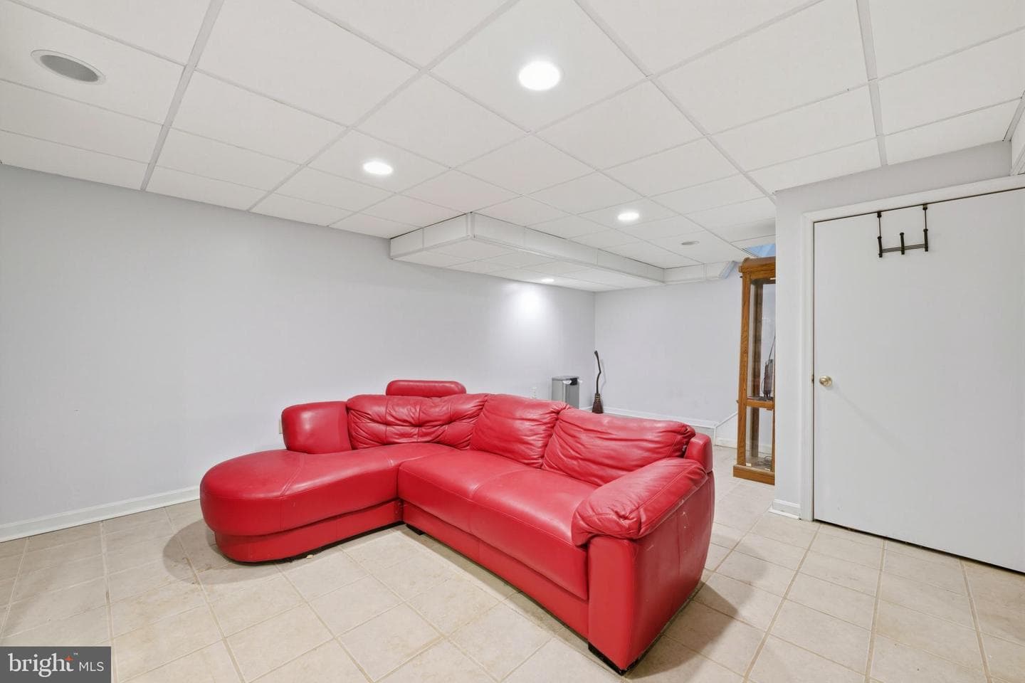 1265 Barclay Crescent photo 22