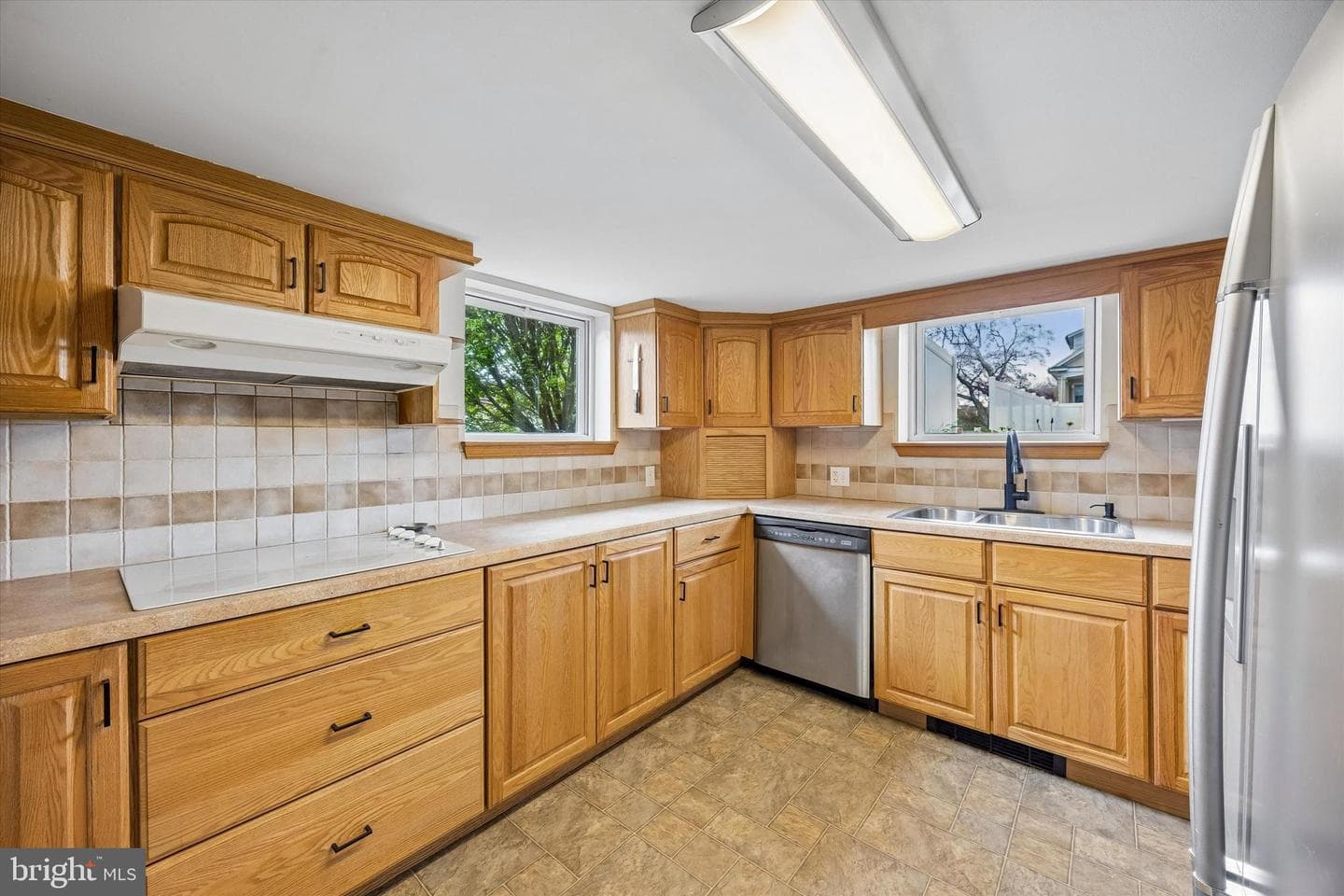 917 Bellevue Avenue photo 34
