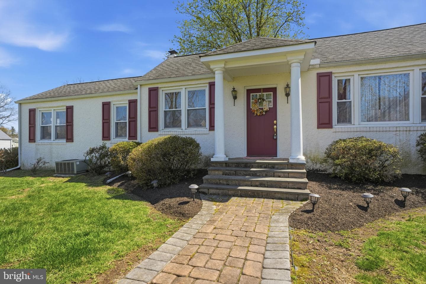 1615 Pleasant Drive photo 3