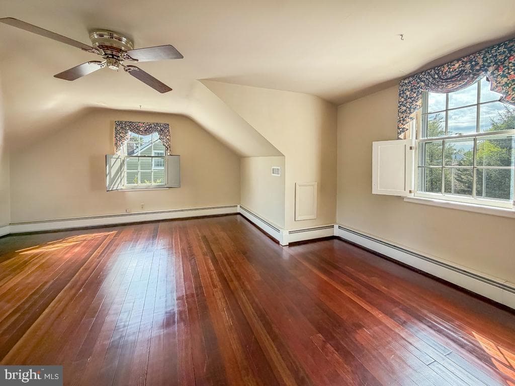 5 Saint James Place photo 33