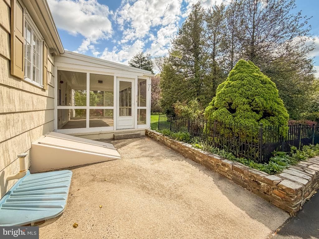 5 Saint James Place photo 48