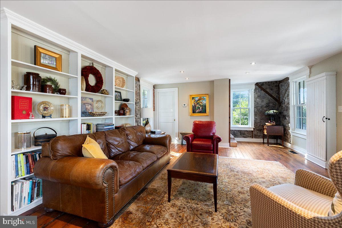 3673 River Rd photo 11