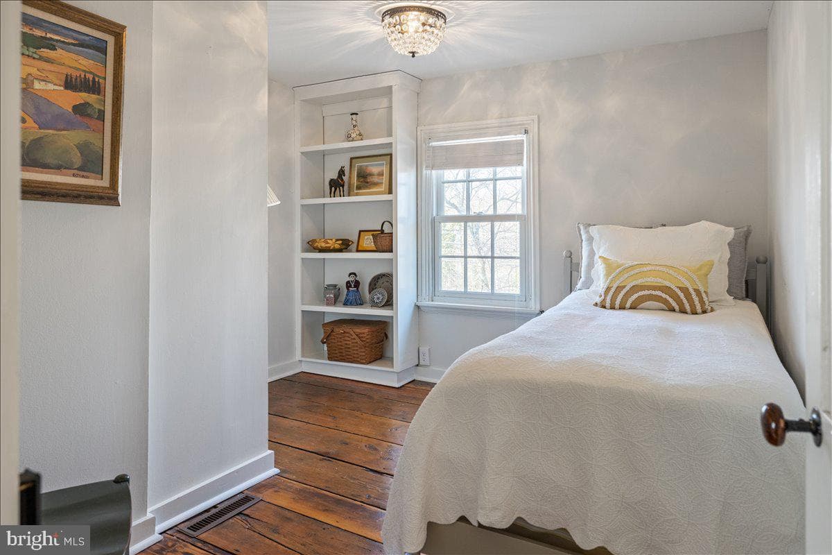 3673 River Rd photo 32