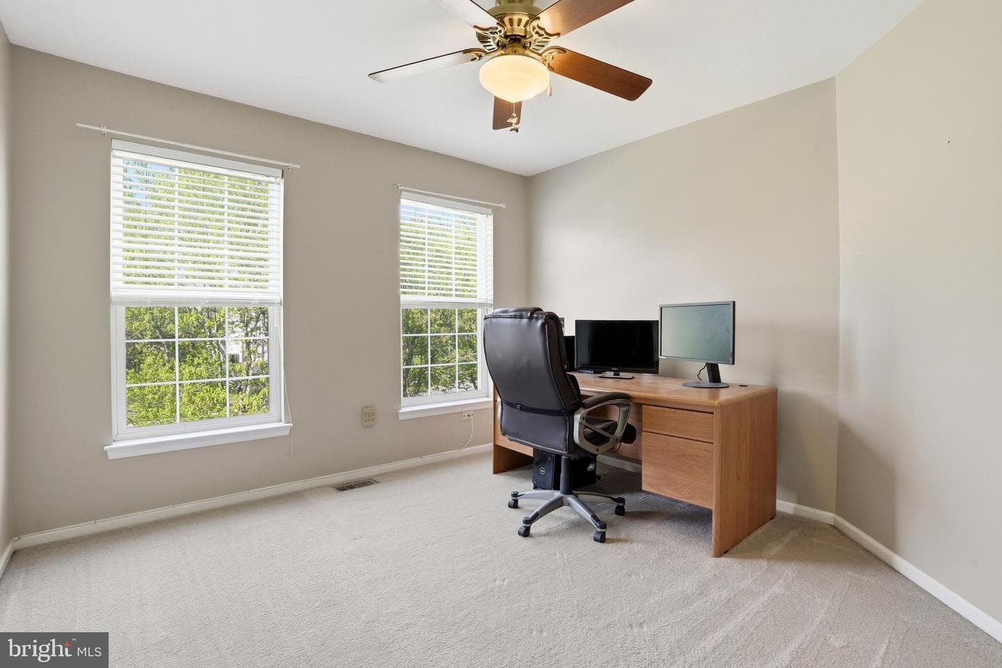 1402 Heron Way photo 36