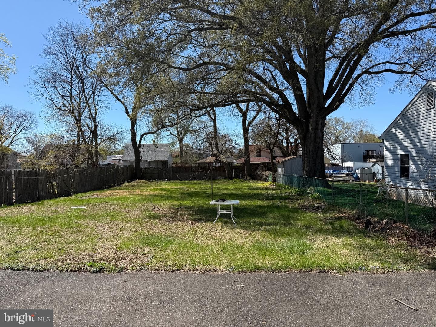 310 Wynnewood Avenue photo 20