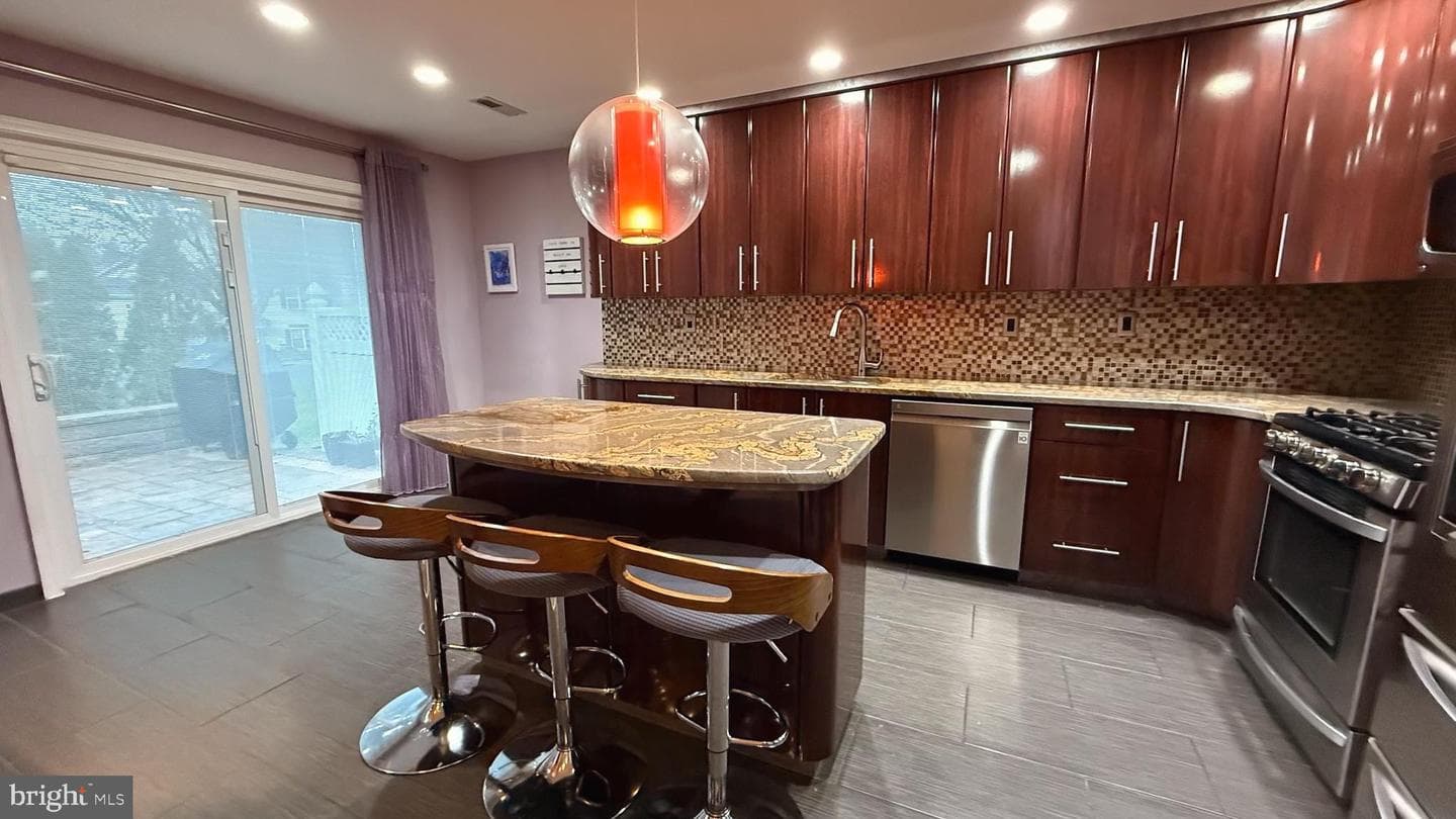 105 Silver Oak Court photo 12