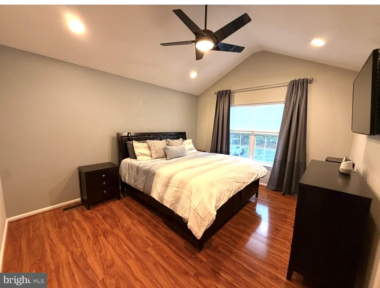 105 Silver Oak Court photo 27