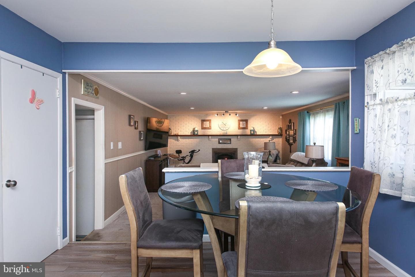 509 Ehret Road photo 10