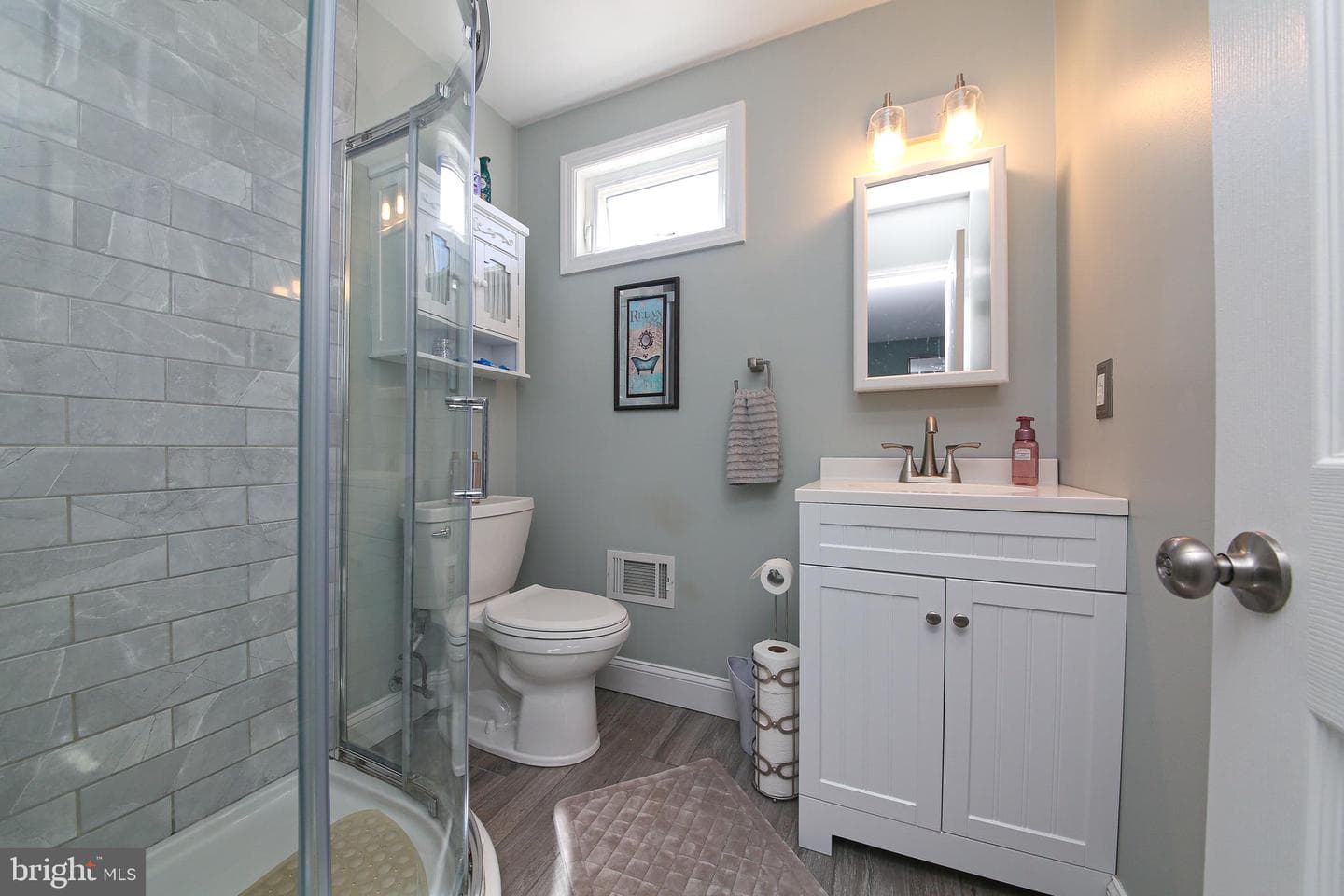 509 Ehret Road photo 17